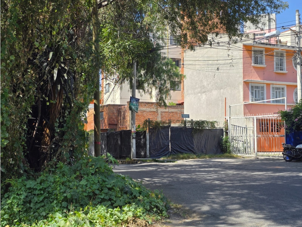 TERRENO PARA INVERSIONISTAS CON PROYECTO DE DEPARTAMENTOS - 1