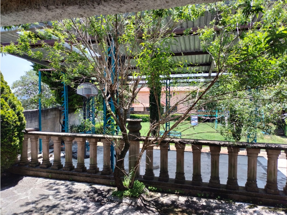 HERMOSA PROPIEDAD EN SANTA ANA JILOTZINGO — foto 2