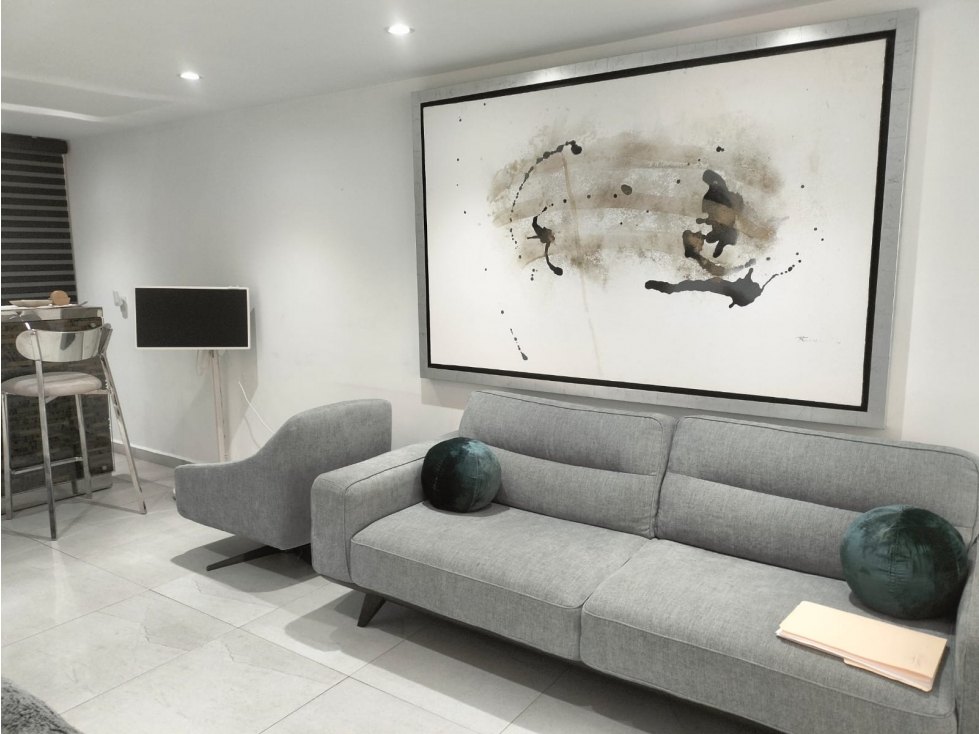 REESTRENA HERMOSA CASA REMODELADA EN SANTA MÓNICA — foto 5
