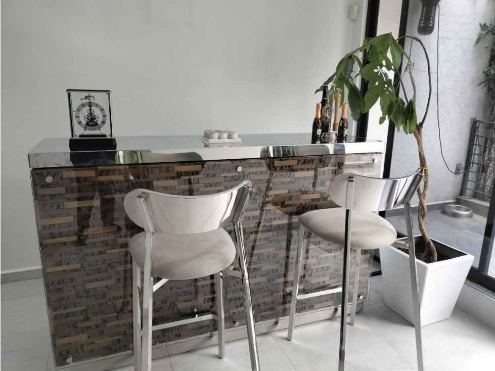 REESTRENA HERMOSA CASA REMODELADA EN SANTA MÓNICA — foto 6