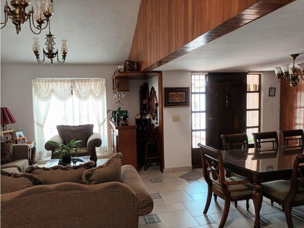 BONITA Y FUNCIONAL CASA CON BUENOS ESPACIOS — foto 4