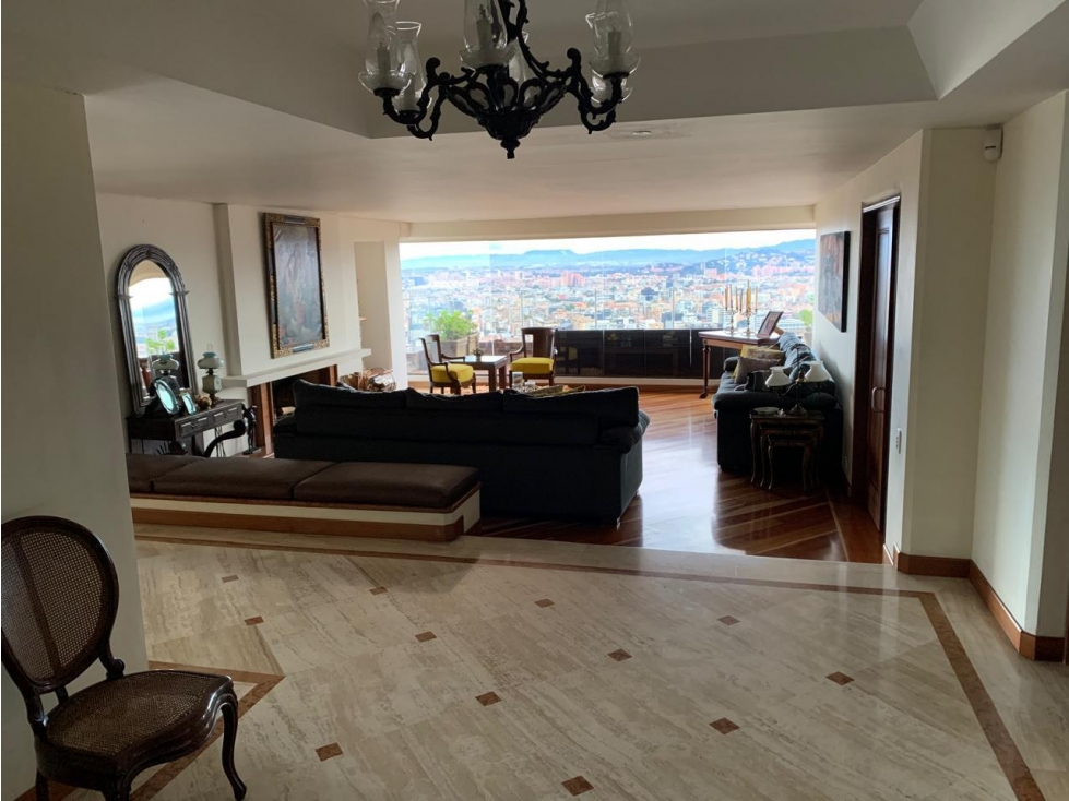 VENDO AMPLIO APTO EN REFUGIO - 331 m2 + TZA 69 m2 - $2.800 MILLONES