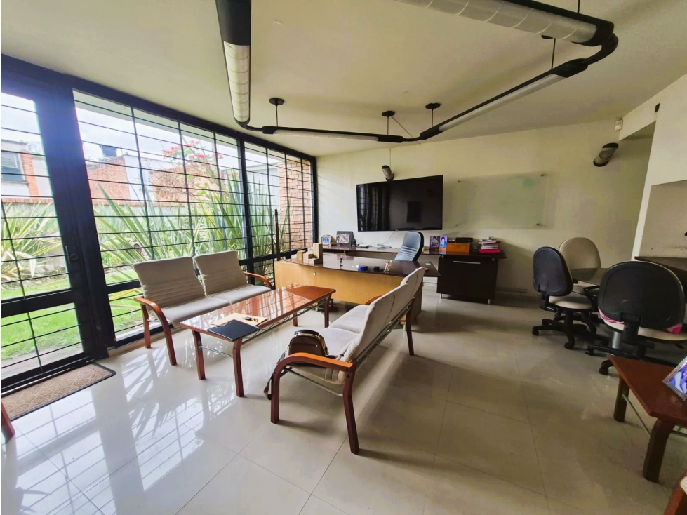 VENDO CASA EN NIZA *385M2 $1.500 MM