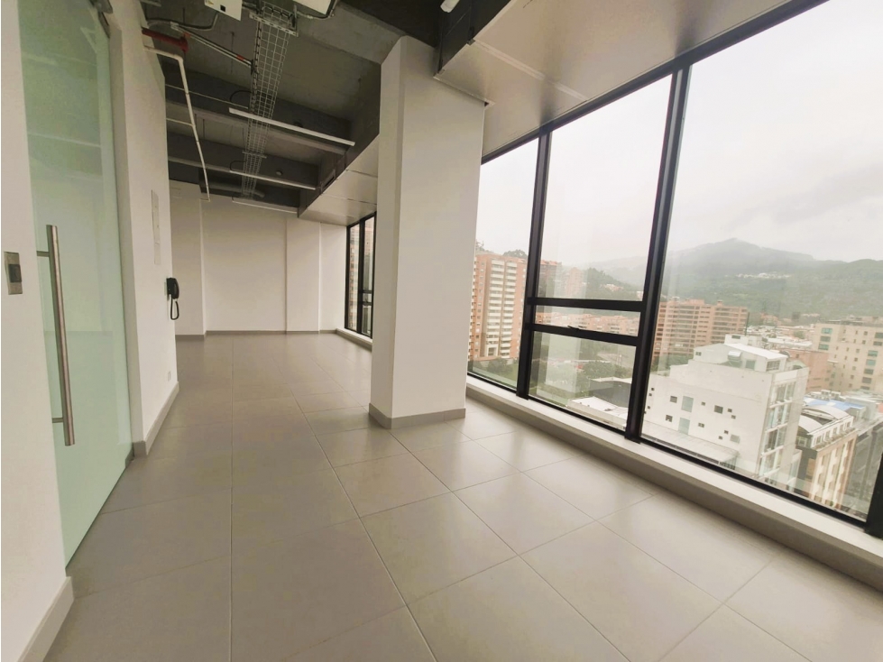 ARRIENDO OFICINA DUPLEX SANTA BARBARA *100M2 $8.737.000 +IVA + ADMON — foto 2