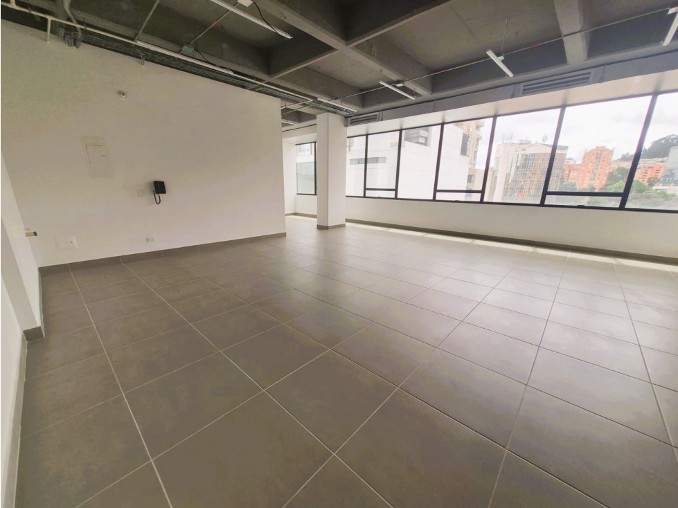 VENDO PISO DE 5 OFICINAS NUEVAS *369M2 + 175M2 de terraza $4.981 MM — foto 2