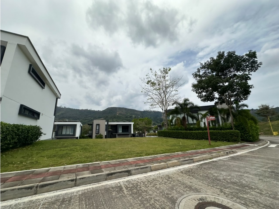 VENDO LOTE EN CONDOMINIO RESORT RUITOQUE BAJO - 352 m2 - $515 MILLONES - 6