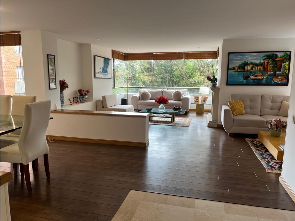 ARRIENDO APTO EN LA CAROLINA - *186M2 $9.000.000 INCLUIDA ADMON