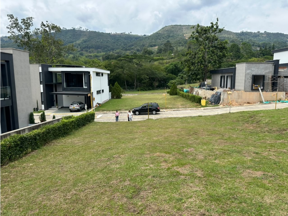 VENDO LOTE EN CONDOMINIO RESORT RUITOQUE BAJO - 352 m2 - $515 MILLONES - 3