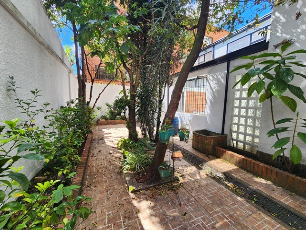 CASA CASTELLANA - 420m2 - LOTE 300m2 - VENTA 2000 MILL / ARR $12 MILL — foto 4