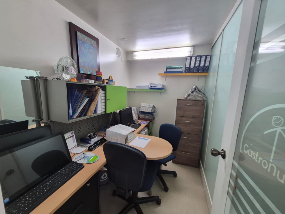 VENDO CENTRO MEDICO STA BARBARA PUERTA CERRADA *80.64 M2 $ 1.100 MM — foto 5