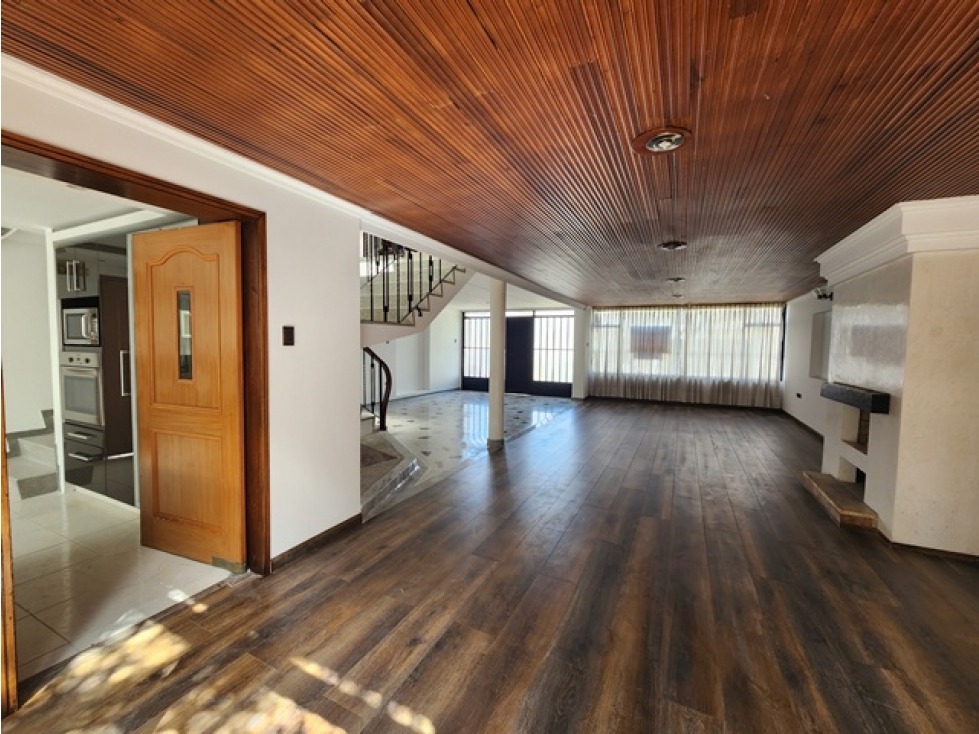 CASA CASTELLANA - 420m2 - LOTE 300m2 - VENTA 2000 MILL / ARR $12 MILL — foto 5