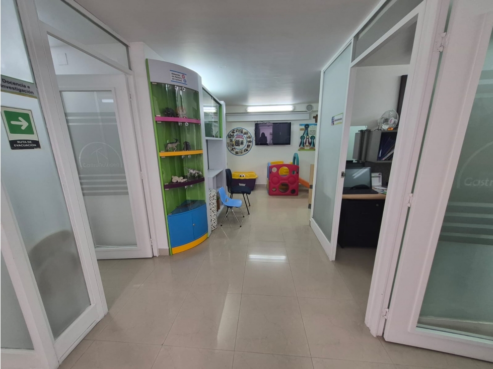 VENDO CENTRO MEDICO STA BARBARA PUERTA CERRADA *80.64 M2 $ 1.100 MM — foto 6
