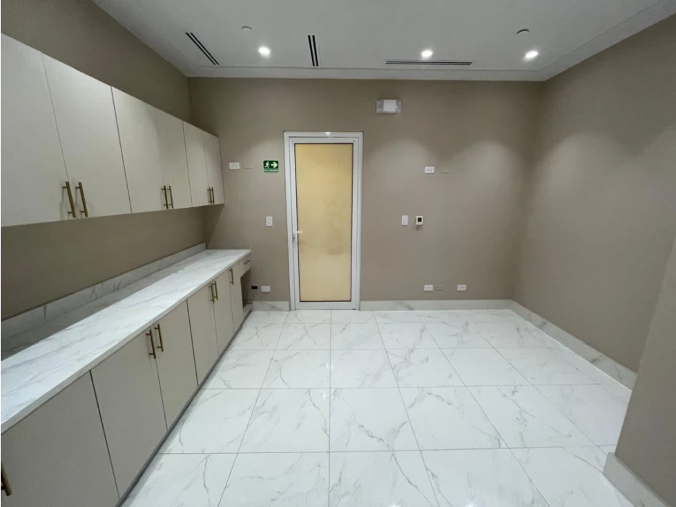 CONSULTORIO TOWN CENTER / COSTA DEL ESTE / 43 M2 / INSONORIZADO - 4