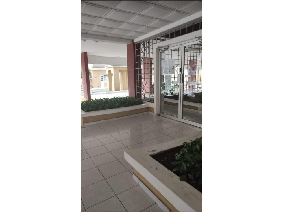 CONDADO DEL REY / TORRES DE MILAN / 100M / 3 HABITACION / BALCON — foto 3