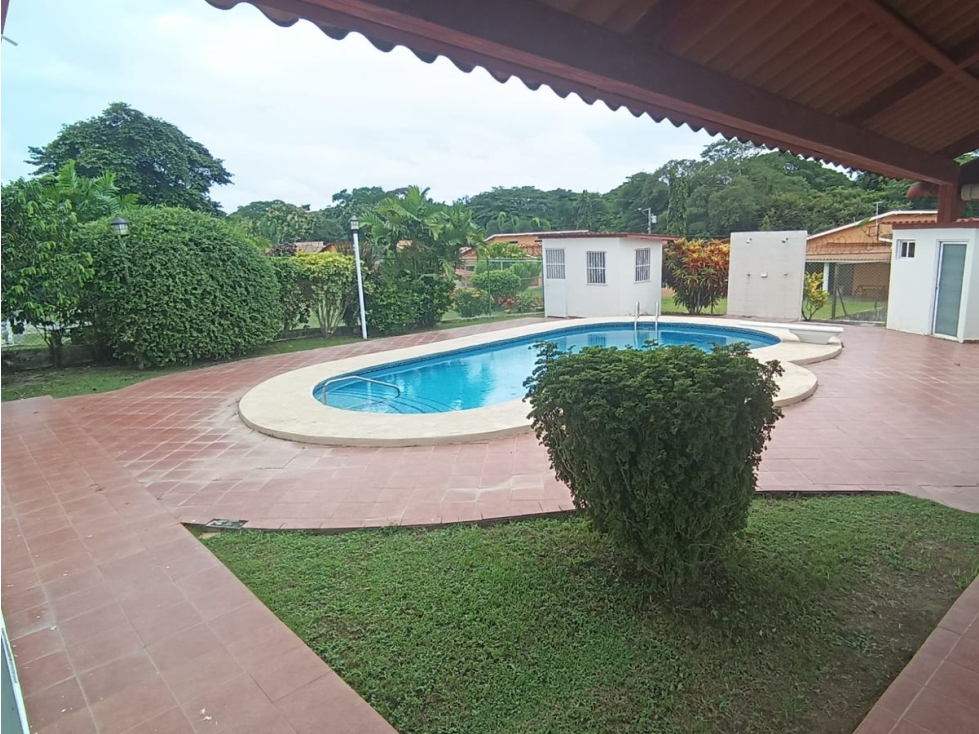 CHAME / VILLA CAMPESTRE / 1000 M2 / 4 HABITACIONES / PISCINA / TERRAZA — foto 2