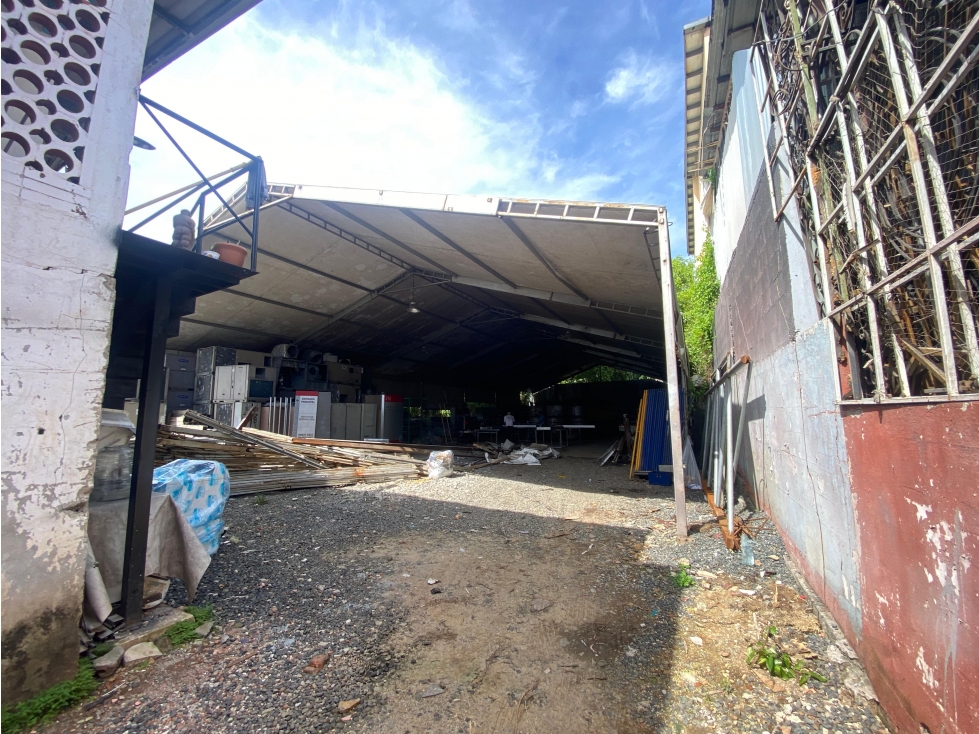 RIO ABAJO / LOCAL COMERCIAL DE 2 PLANTAS / 1123M / CODIGO C-2 / RN1 JC - 4
