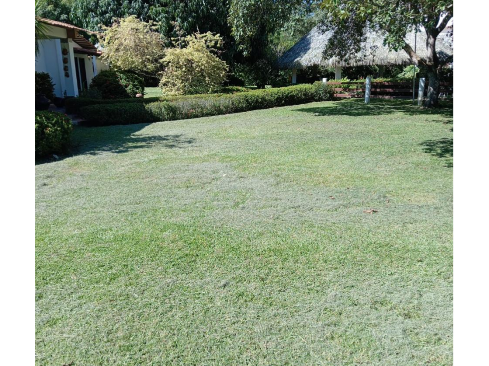 SE VENDE TERRENO EN SANTA CLARA DE 2000M CON 2 CASAS Y PISCINA - 2