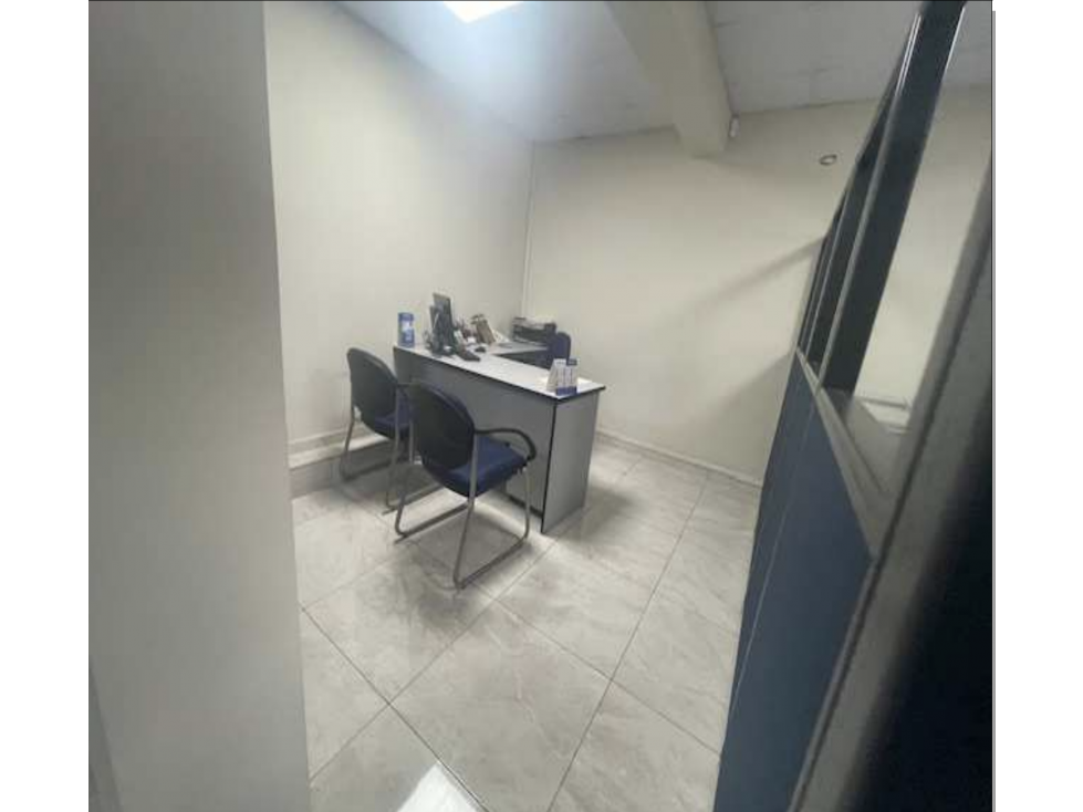 SE VENDE LOCAL COMERCIAL EN LA CHORRERA SOBRE AVENIDA LIBERTADOR - 5