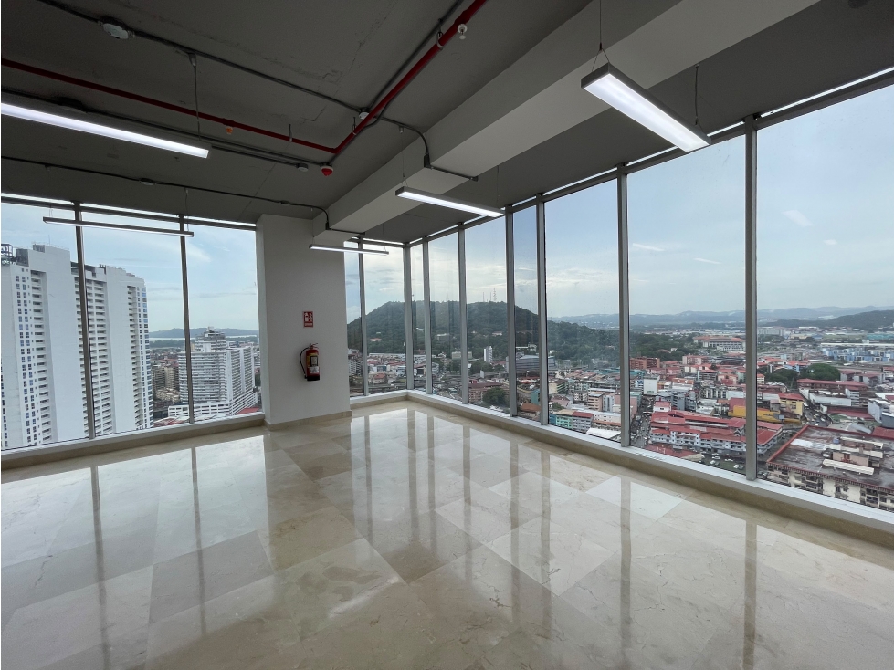SE VENDE OFICINA BALBOA OFFICE CENTER 70M SIN DIVISIONES COCINA