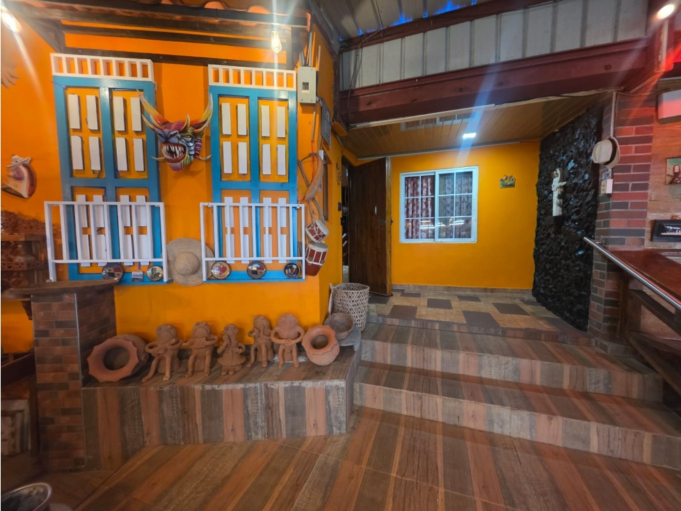 SE VENDE FINCA CON 2 CABAÑAS Y 1 CASA EN ALTOS DE CERRO AZUL DE 1998M - 6