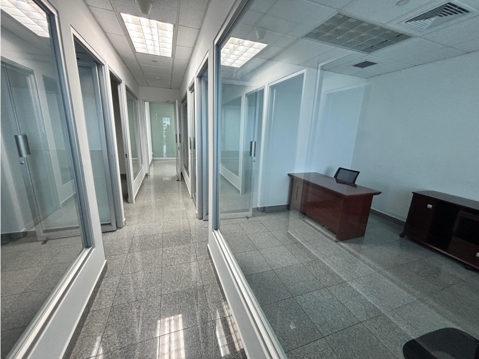 CALLE 50 / OFICINA / TORRE GLOBAL BANK / 131M / AIRES / DIVISIONES