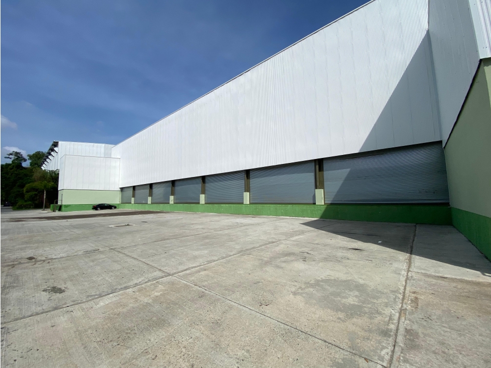 BODEGA EN LAS MAÑANITAS / USO COMERCIAL / 2738M / PARQUE INDUSTRIAL — foto 2