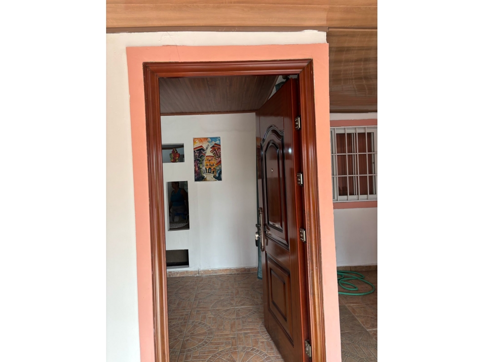 EL CRISOL / 184M / 3 HABITACIONES / TOTALMENTE CERCADA — foto 6
