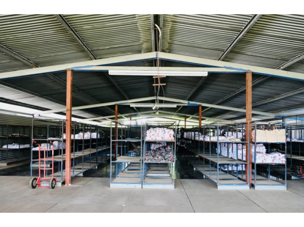 12 DE OCTUBRE / 1990 M / TERRENO COMERCIAL IDEAL PARA DESARROLLO / C-2 — foto 2