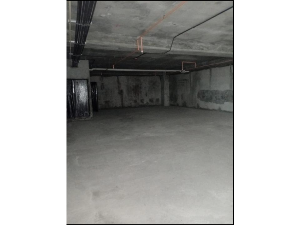 CENTRO COMERCIAL VILLA LUCRE / 142M / SOBRE VIA PRINCIPAL / PISO MEDIO — foto 6