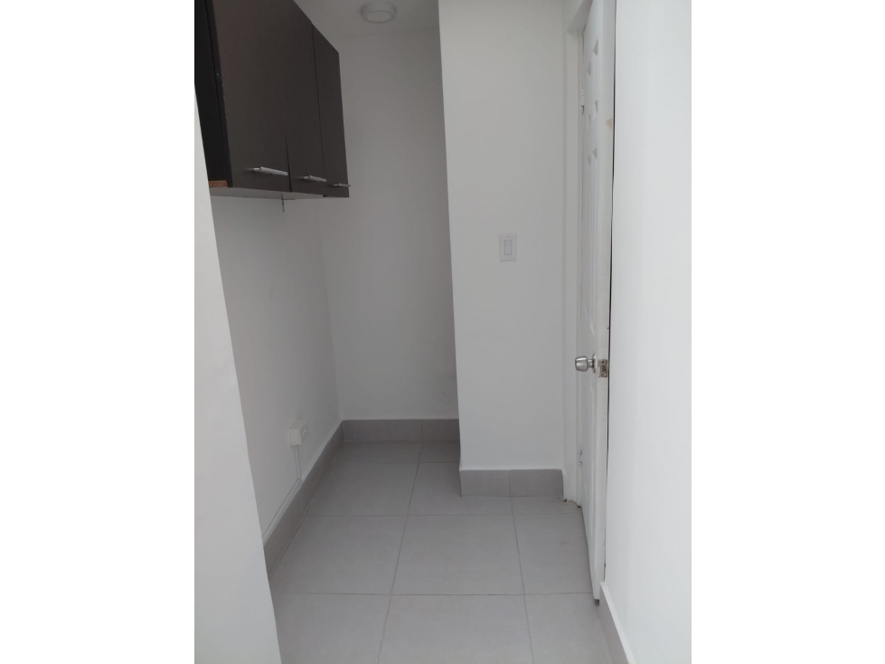 LOCAL COMERCIAL / CALLE 50 / 75m2 / POR ESTRENAR/ SOBRE VIA PRINCIPAL — foto 6