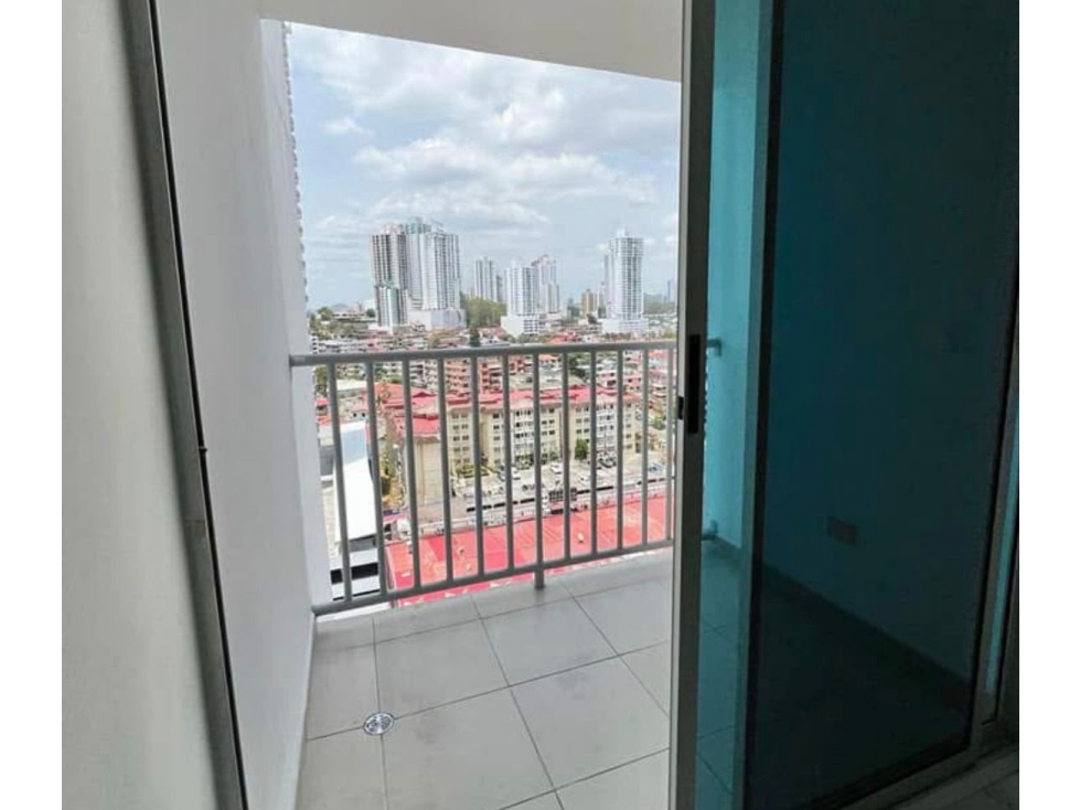 SE ALQUILA APARTAMENTO VIA ESPAÑA PREMIUM 68M 2 HABITACION BALCON — foto 2