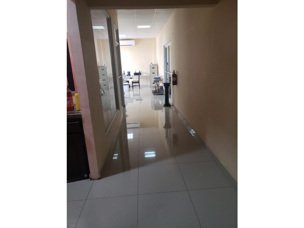 SANTIAGO / EDIF. ENTERO / LOCAL COMERCIAL CON GALERA / EN VIA 800M - 3