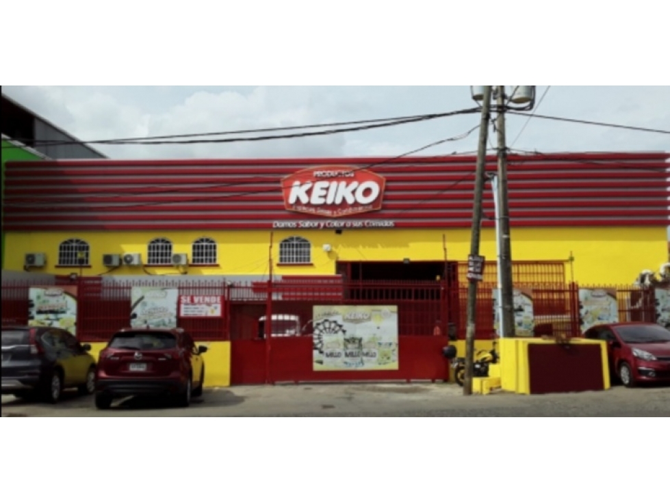 LA CHORRERA / LOCAL COMERCIAL CON GALERA / 4400M2 / 2 NIVELES