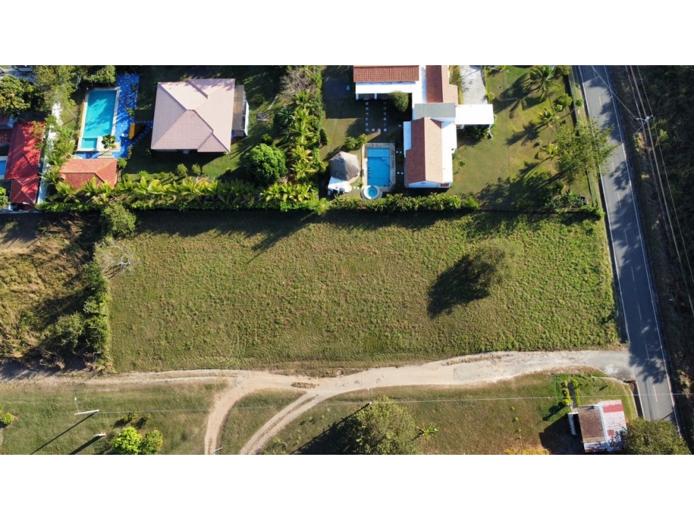 PUNTA BARCO / TERRENO / 3000M2 / FRENTE A CALLE