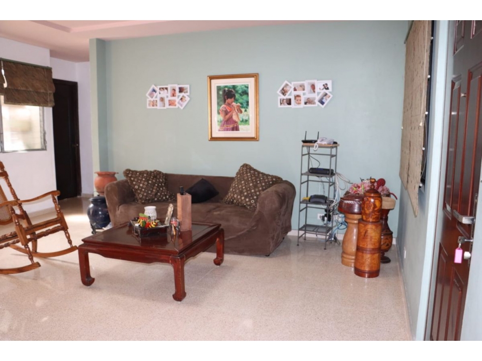 LAS CUMBRES / VILLA ZAITA / 1452 M2 / 4 HABITACION / TERRAZA / JARDIN — foto 6