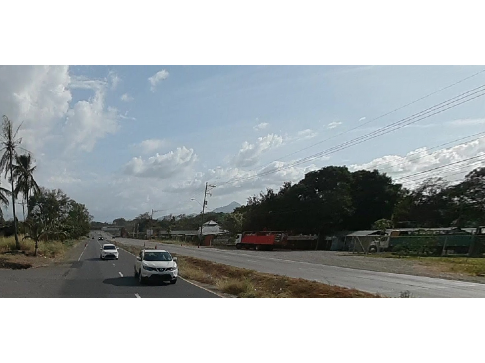 TERRENO COMERCIAL / CAPIRA / SOBRE VIA INTERAMERICANA / 1,300 M2 - 1