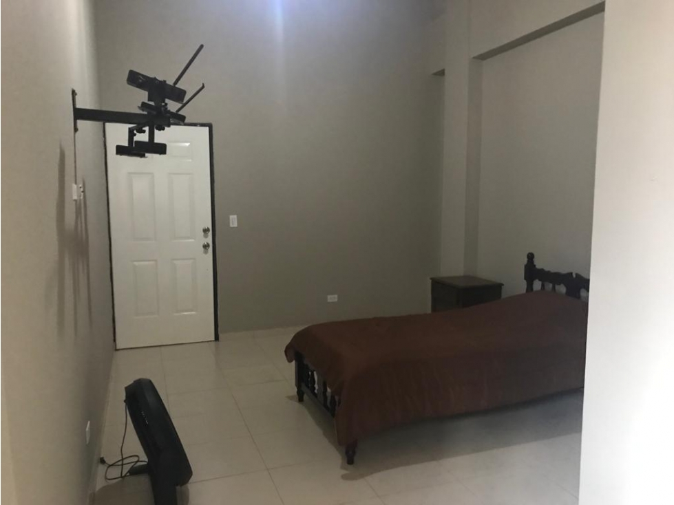 VILLA DE LAS FUENTES / 473M / 2 NIVELES / JACUZZI / 5 HABITAC — foto 3