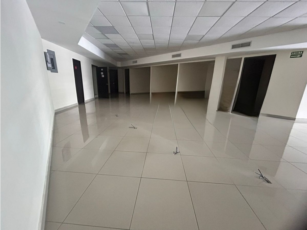 LOCAL COMERCIAL / EL DORADO / 550 M2 / 2 NIVELES / VIA PRINCIPAL JC - 2