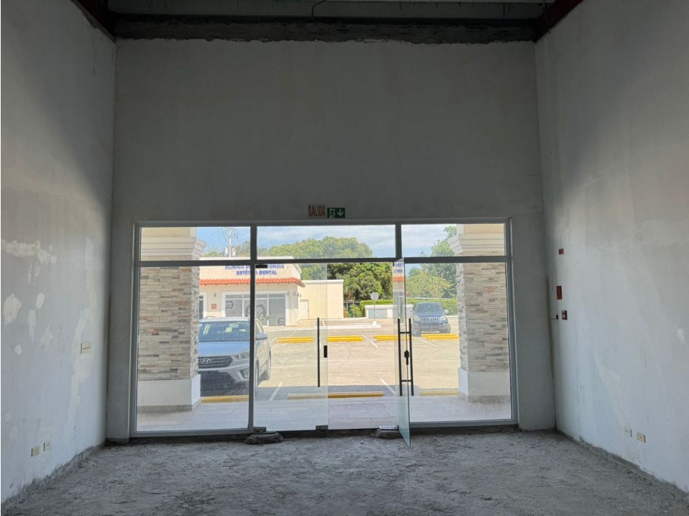 PLAZA FARALLONES / RIO HATO / 90M / LOCALES COMERCIALES JC - 6