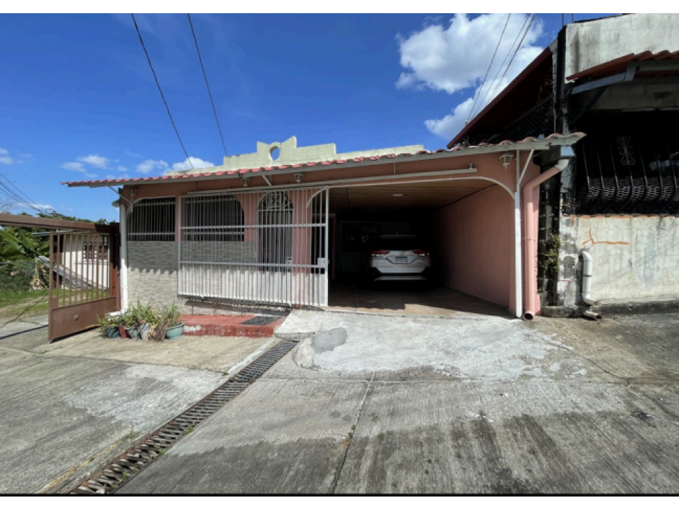 EL CRISOL / 184M / 3 HABITACIONES / TOTALMENTE CERCADA — foto 2