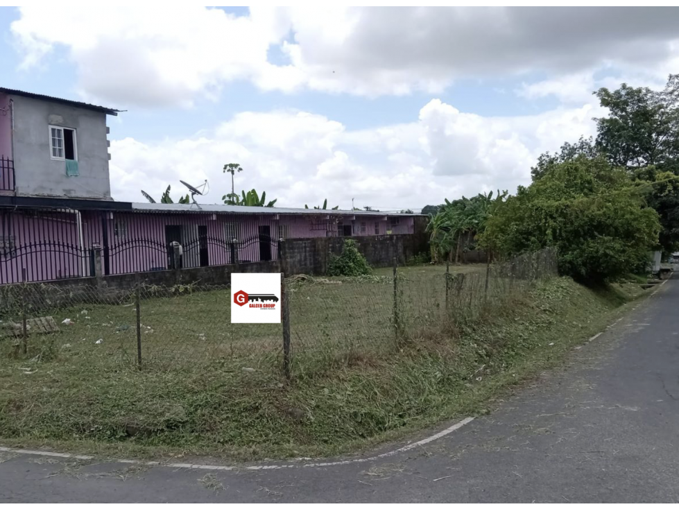 TERRENO / 24 DE DICIEMBRE / MONTE RICO / 400M / EN ESQUINA DE CALLE JC