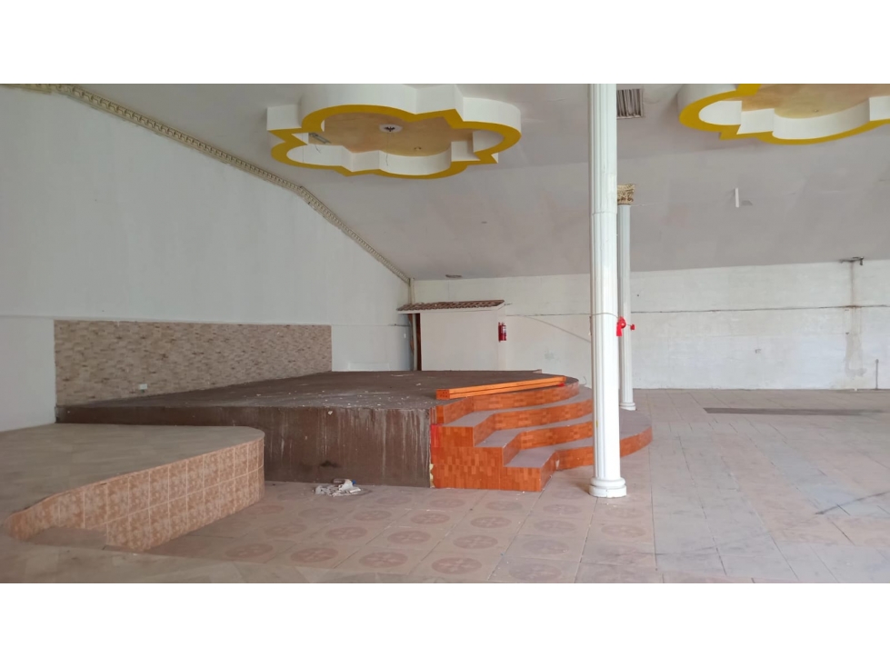 SE VENDE GALERA RIO ABAJO / BODEGA / 900M / CON OFICINA JC - 5
