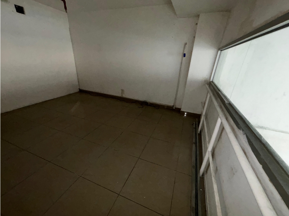 EL CARMEN / PLAZA KORINTHO / 197M / PLANTA BAJA / FRENTE A VIA — foto 5