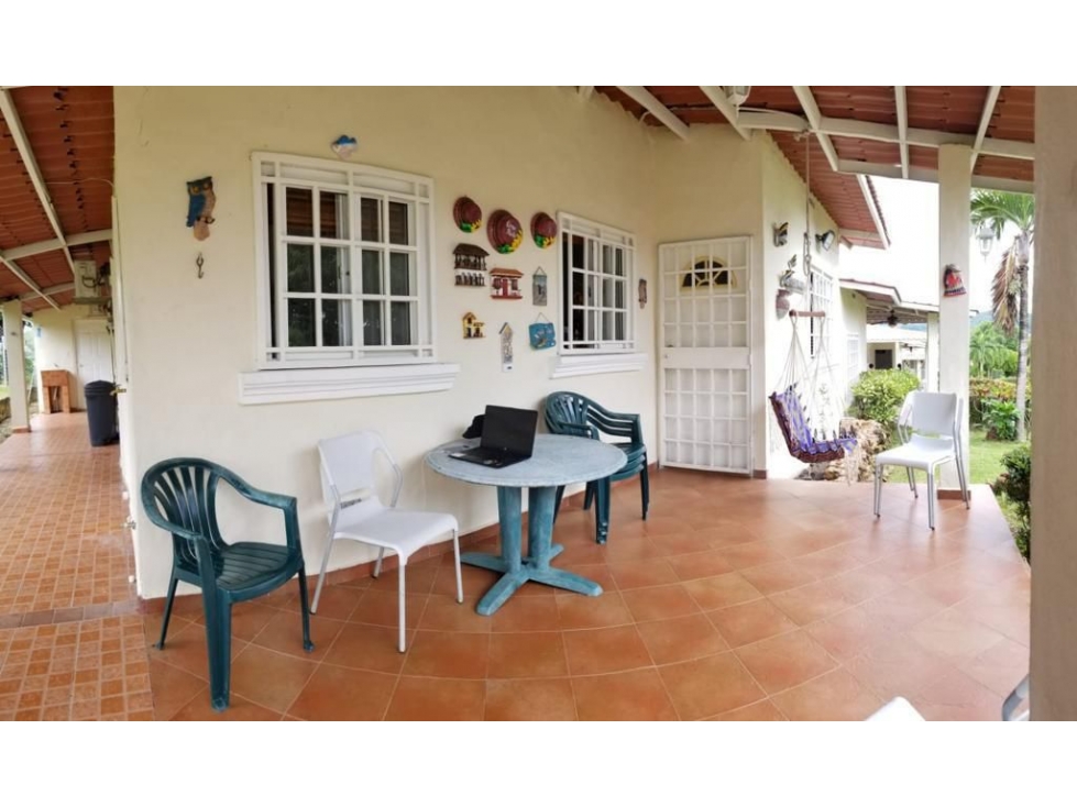 LAS LAJAS / CHAME / 215 M / 3 HABITACION / PISCINA / AG — foto 2