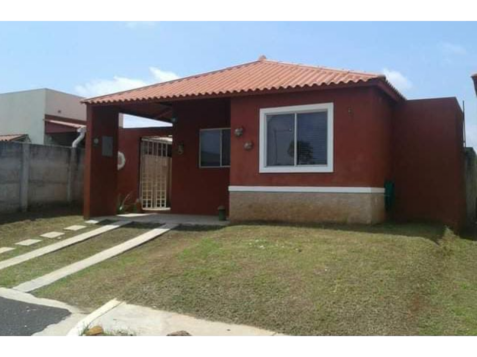 CHORRERA / CLOUSTER LOS ALMENDROS / 200M/ 3 HABITACION / DE ESQUINA