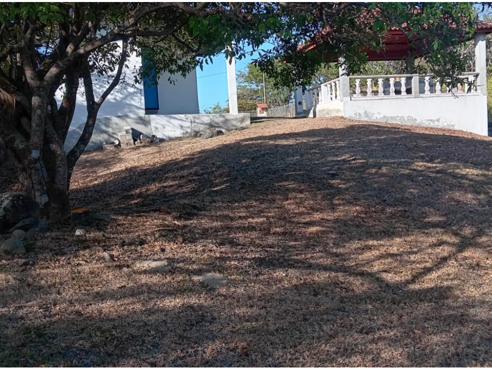 LAGOMAR / SAN CARLOS / 1600M / TERRENO CON GAZEBO / FRENTE AL LAGO