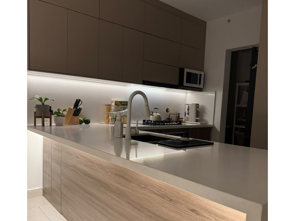 SE ALQUILA APARTAMENTO EN WATERS ON THE BAY 130 M2 CON VISTA AL MAR - 4