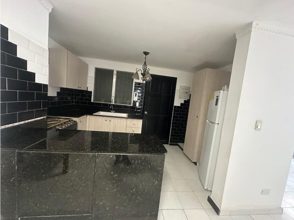 CHANIS / LA FONTANA / 232M / 5 HABITACIONES / ESTUDIO / 2 NIVELES — foto 2