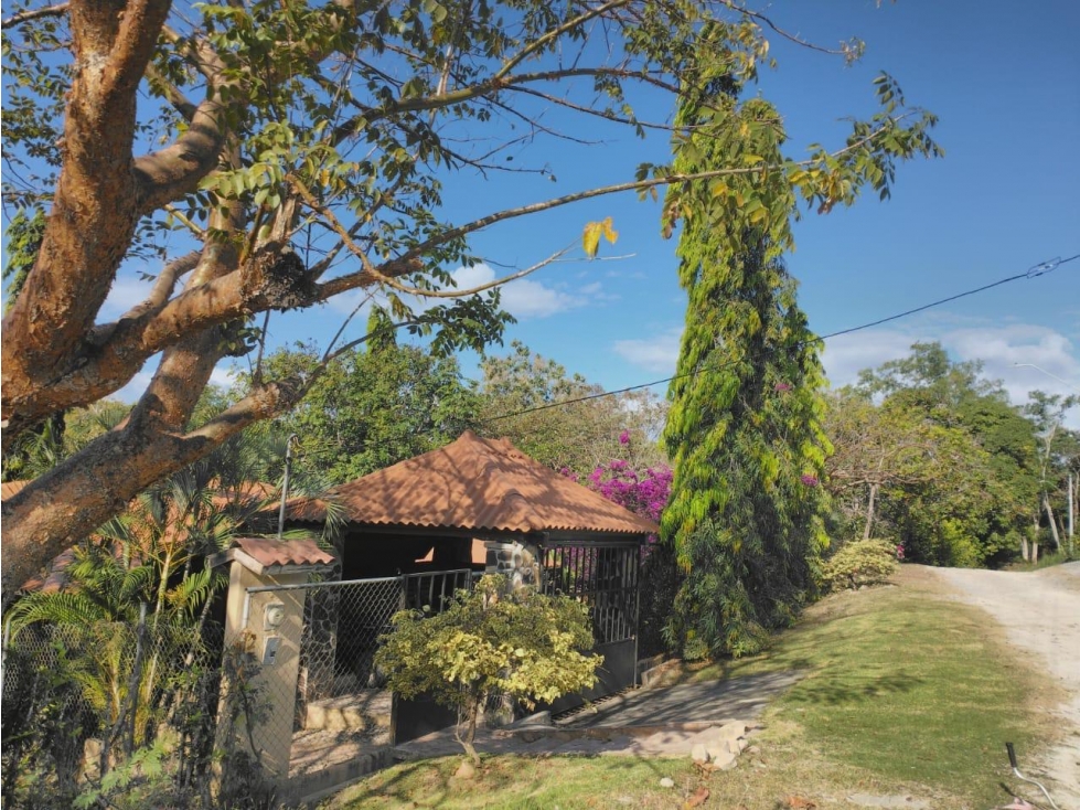 SE VENDE CASA EN SAN CARLOS LAS UVAS 1001 M2 CON PISCINA — foto 3