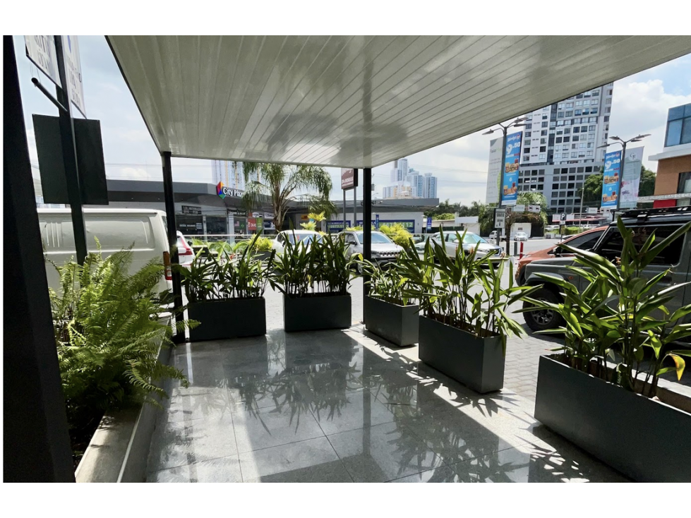 LOCAL COMERCIAL / VIA PORRAS / 90M / PLANTA BAJA / TERRAZA